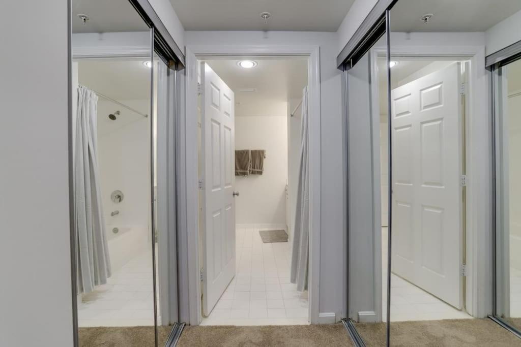 Sensational 1 Bedroom Condo At Ballston Place With Gym Arlington Buitenkant foto