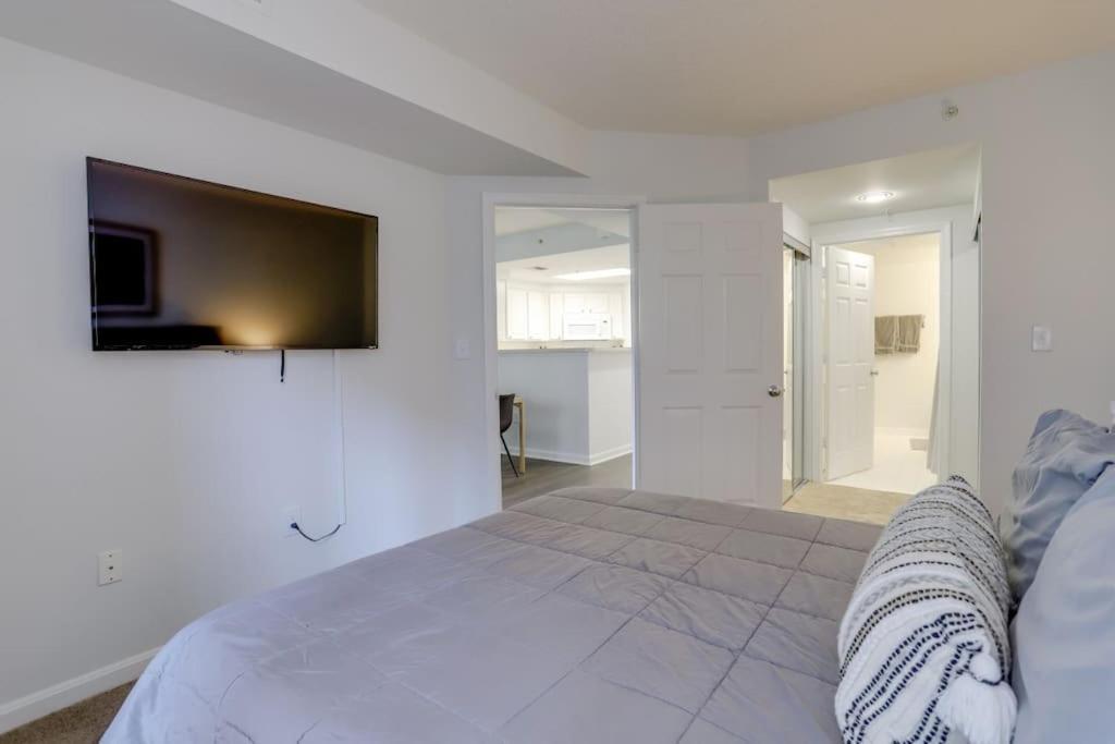 Sensational 1 Bedroom Condo At Ballston Place With Gym Arlington Buitenkant foto