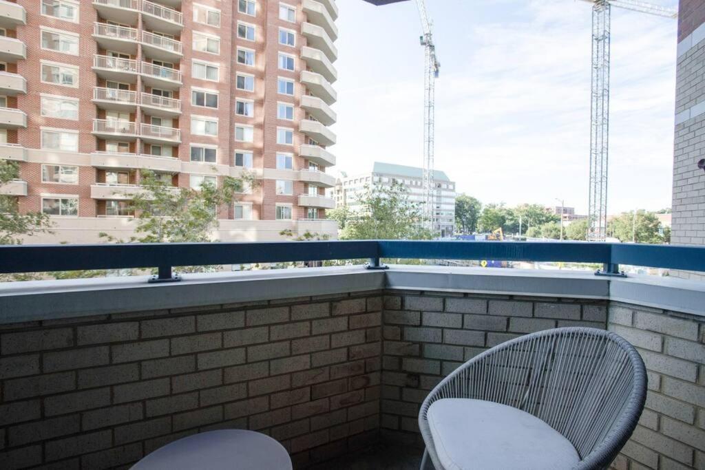 Sensational 1 Bedroom Condo At Ballston Place With Gym Arlington Buitenkant foto