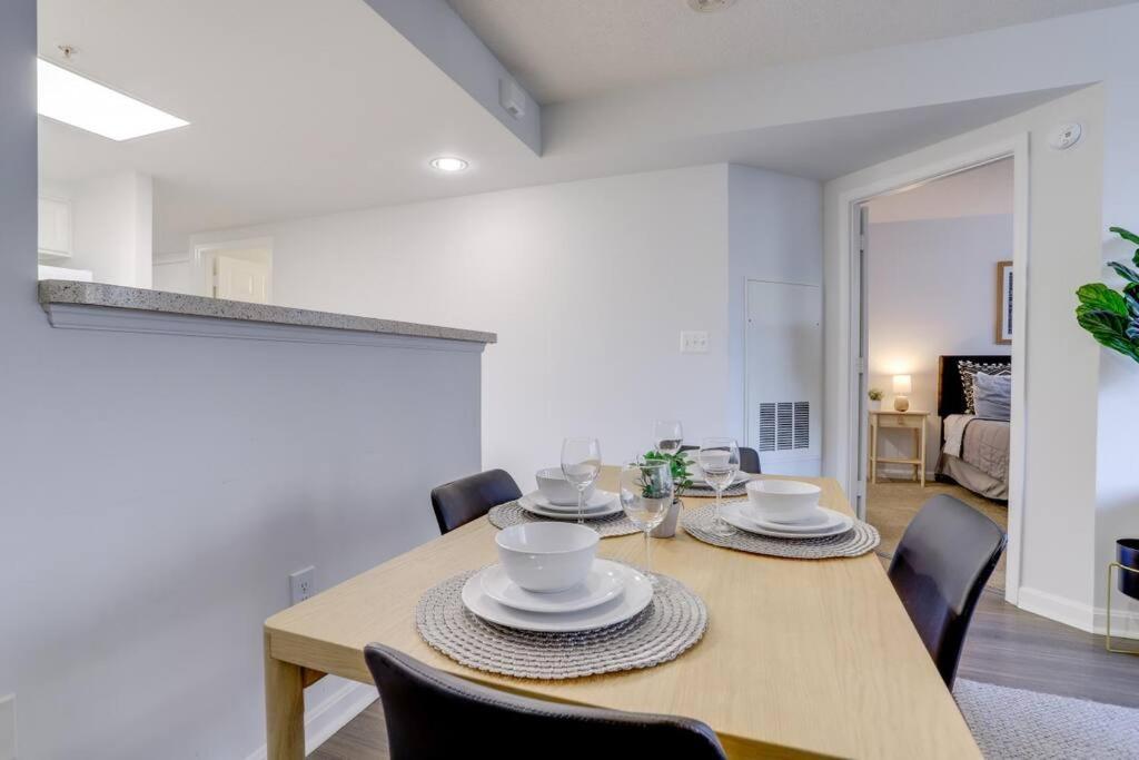 Sensational 1 Bedroom Condo At Ballston Place With Gym Arlington Buitenkant foto